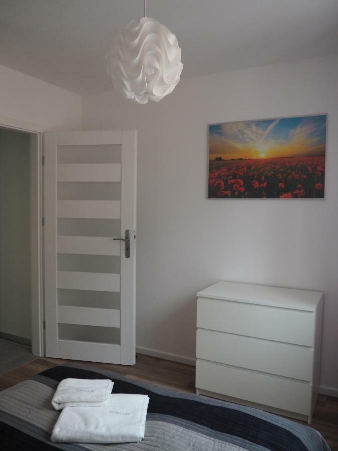 Apartament Red Flowers *